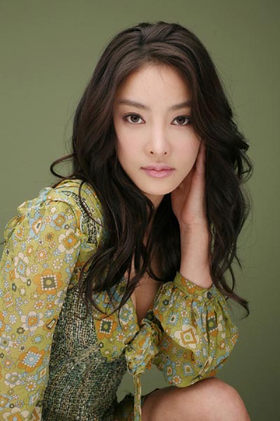 Korean Actress Jang Ja-Yeon Long Soft Hairstyle